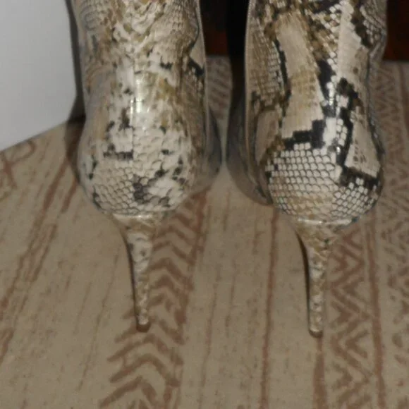 NEW Aldo metallic snakeskin nude knee high boots, size 7.5 - Picture 5 of 7